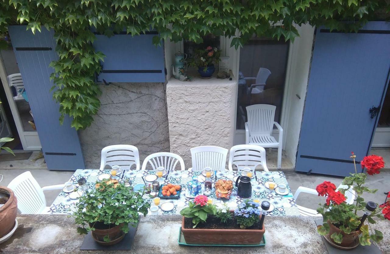 Moulin De Cornevis Bed And Breakfast Привас Екстериор снимка